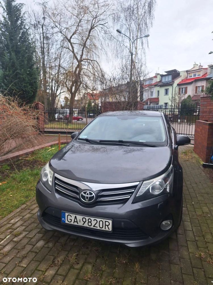 Toyota Avensis 1.8 Premium MS - 1