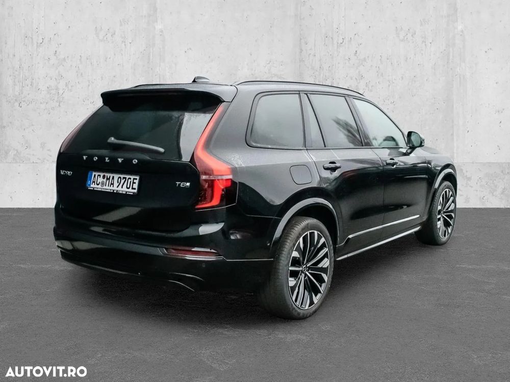 Volvo XC 90 T8 AWD Plug-in Hybrid Ultra Dark - 2