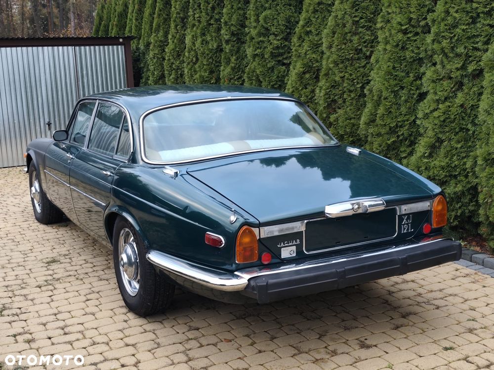 Jaguar XJ - 5