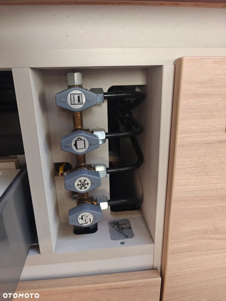 Dethleffs Nomad 650 RQT - 32