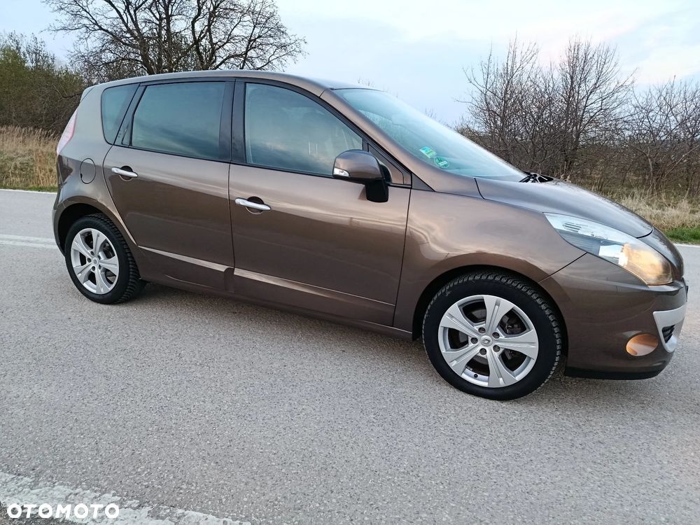Renault Scenic 1.6 16V 110 Dynamique - 4