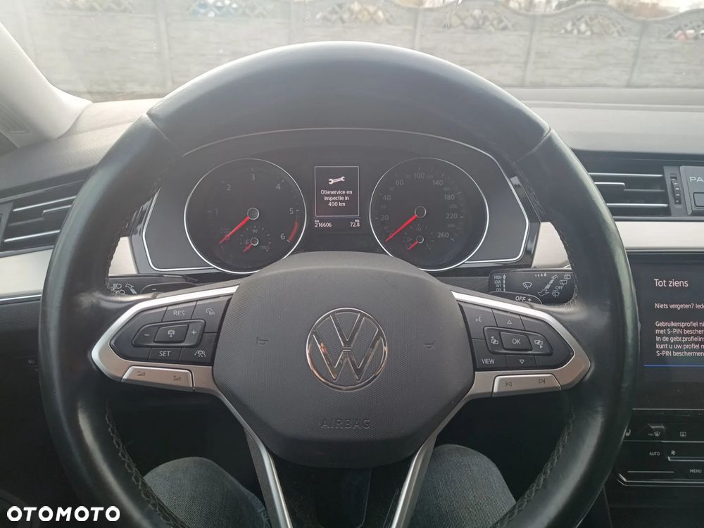 Volkswagen Passat - 7