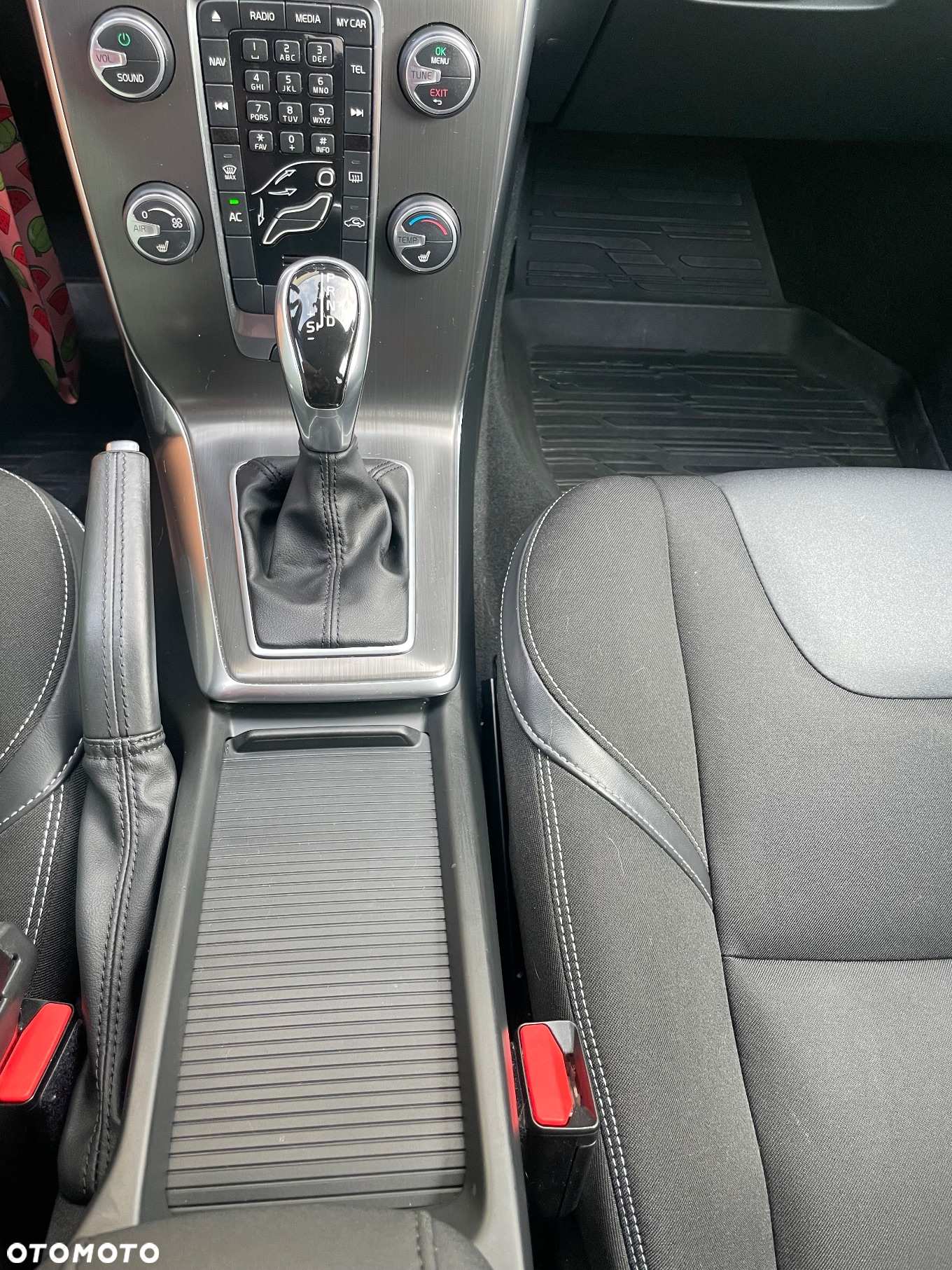 Volvo V40 D2 Powershift Momentum - 24