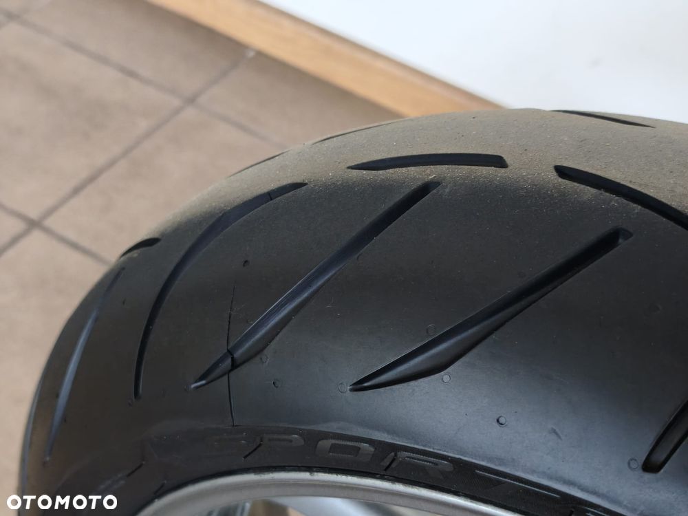 Suzuki GSX-R - 16