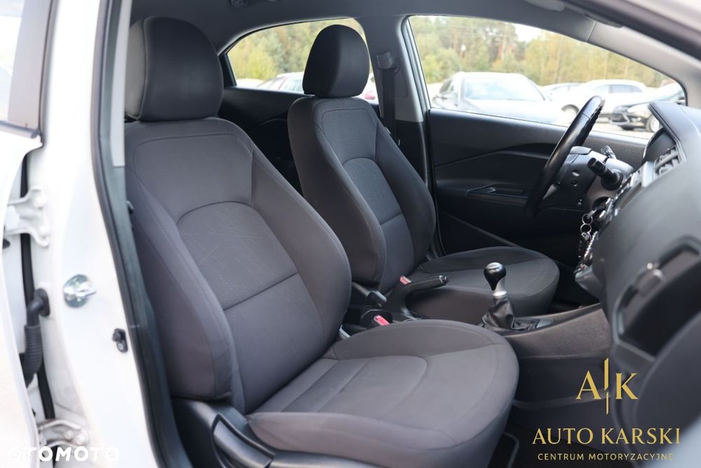 Kia Rio - 24