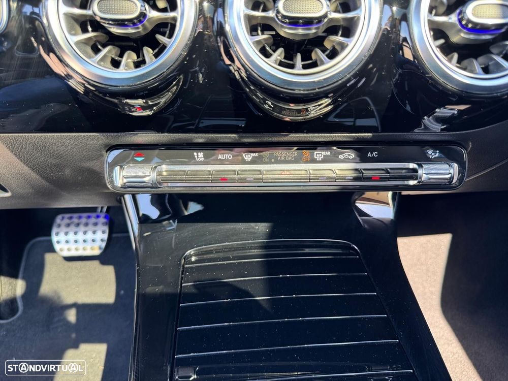 Mercedes-Benz A 200 AMG Line Aut. - 26