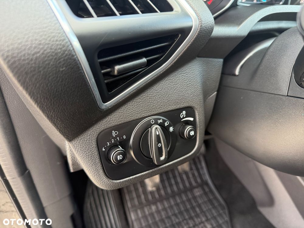 Ford Kuga 2.0 TDCi 4x4 Titanium - 25