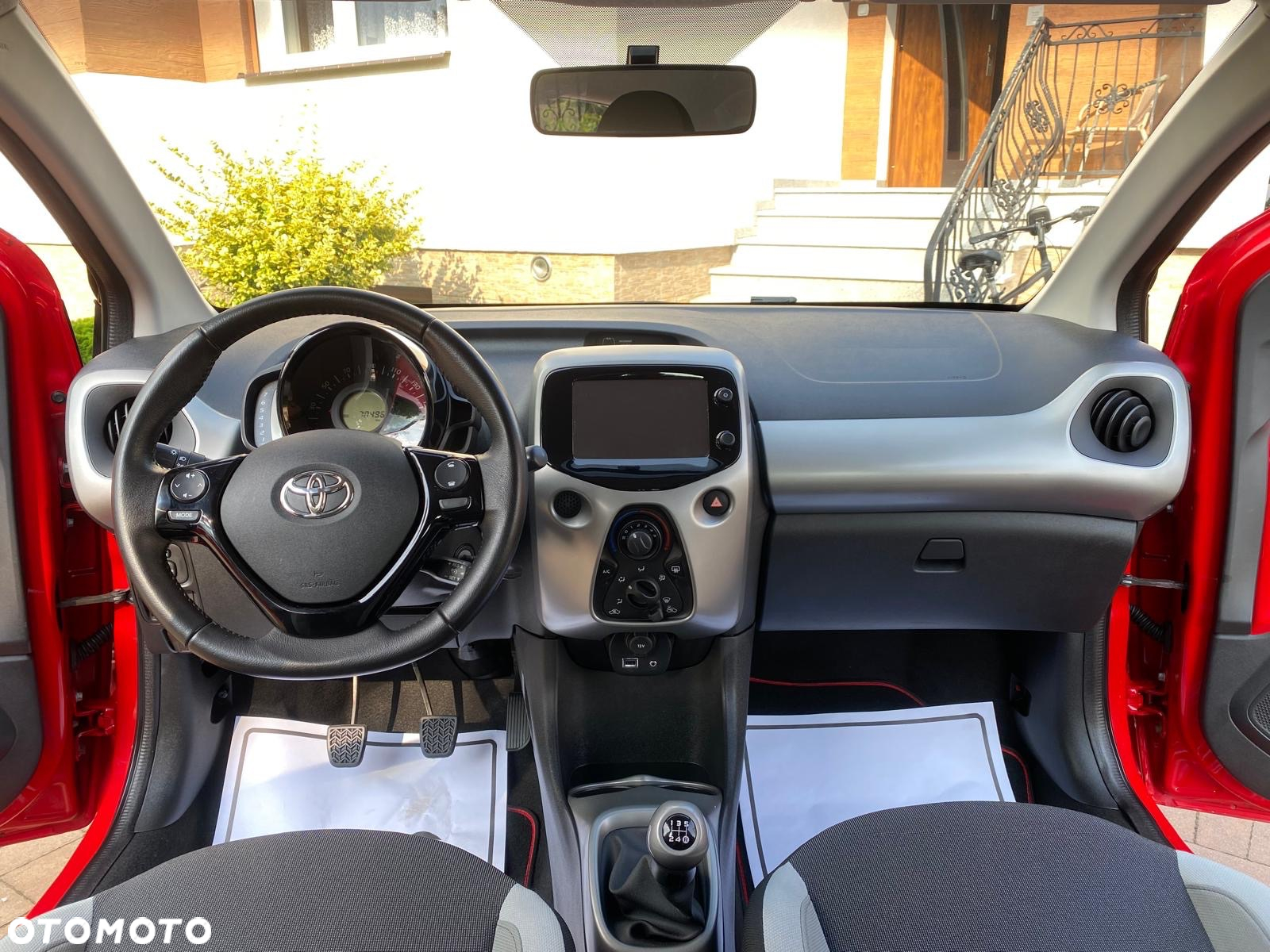 Toyota Aygo 1.0 VVT-i Color Edition - 11