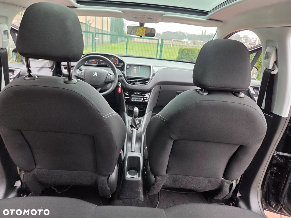 Peugeot 208 1.2 VTi Business Line - 21