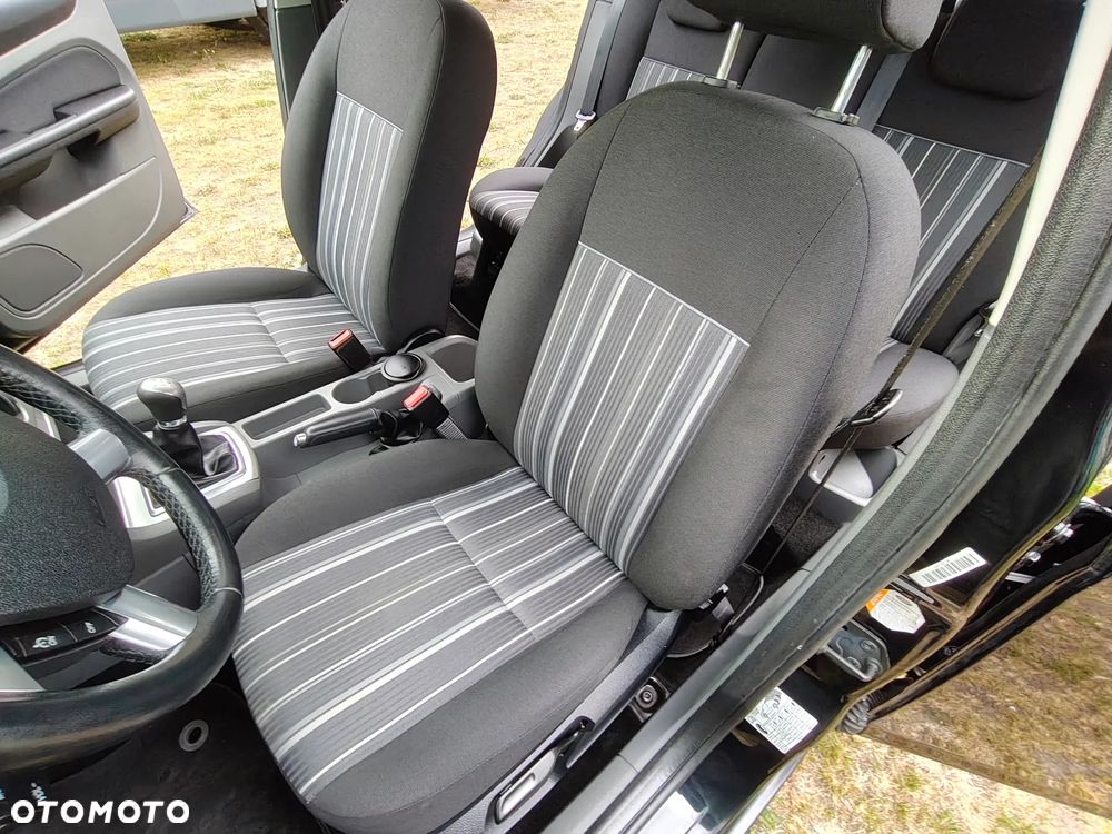 Ford Focus - 15