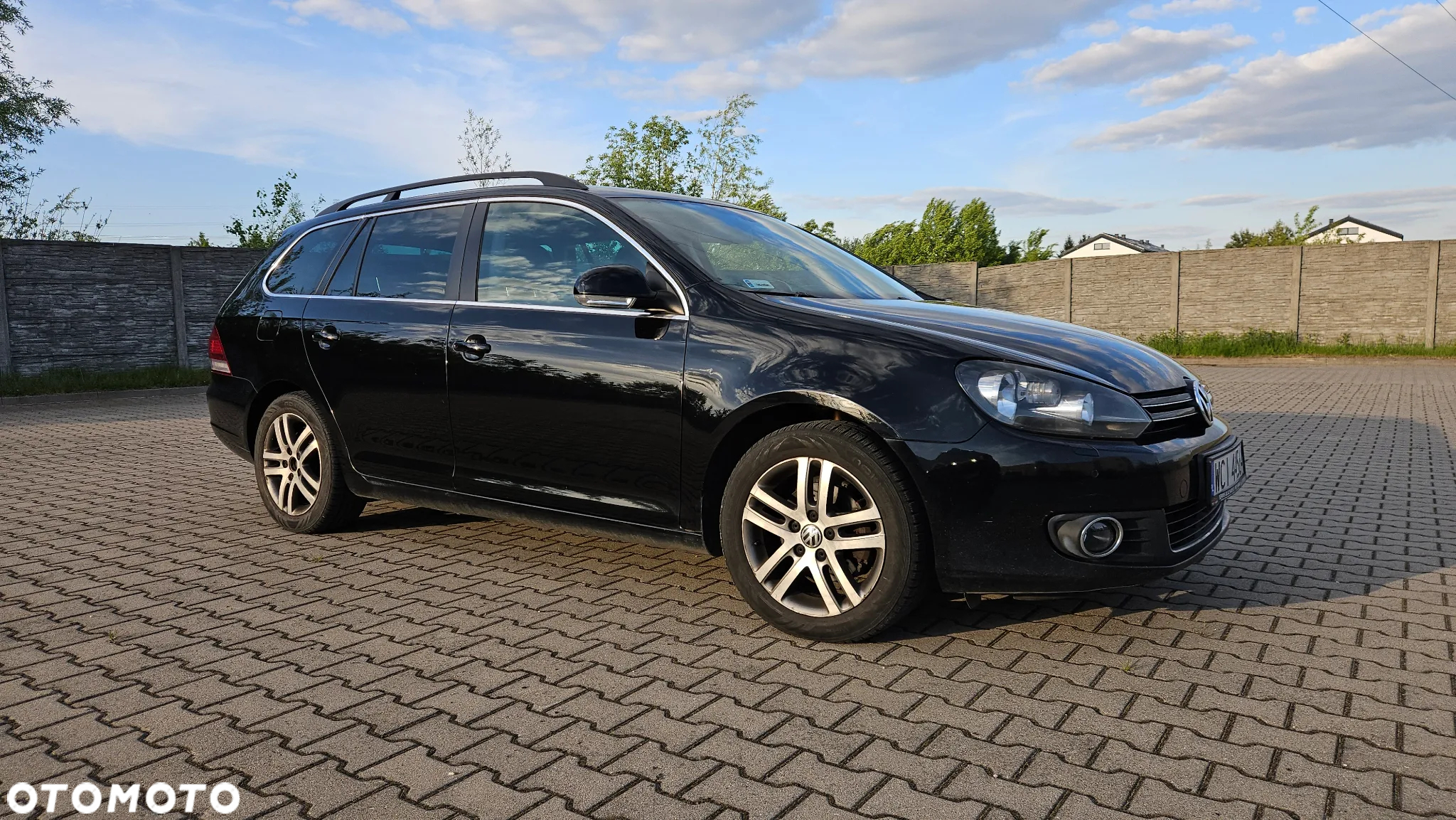 Volkswagen Golf VI 1.6 TDI Highline - 2