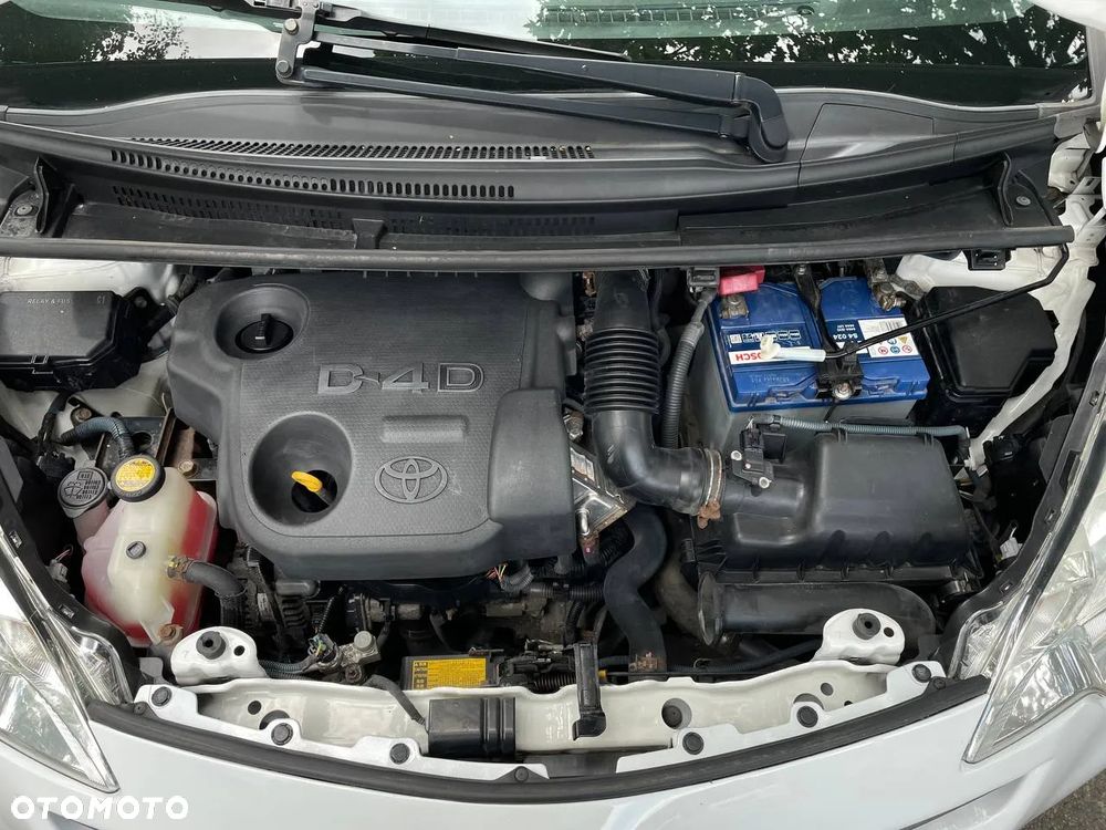 Toyota Verso S 1.4 D-4D Premium - 22