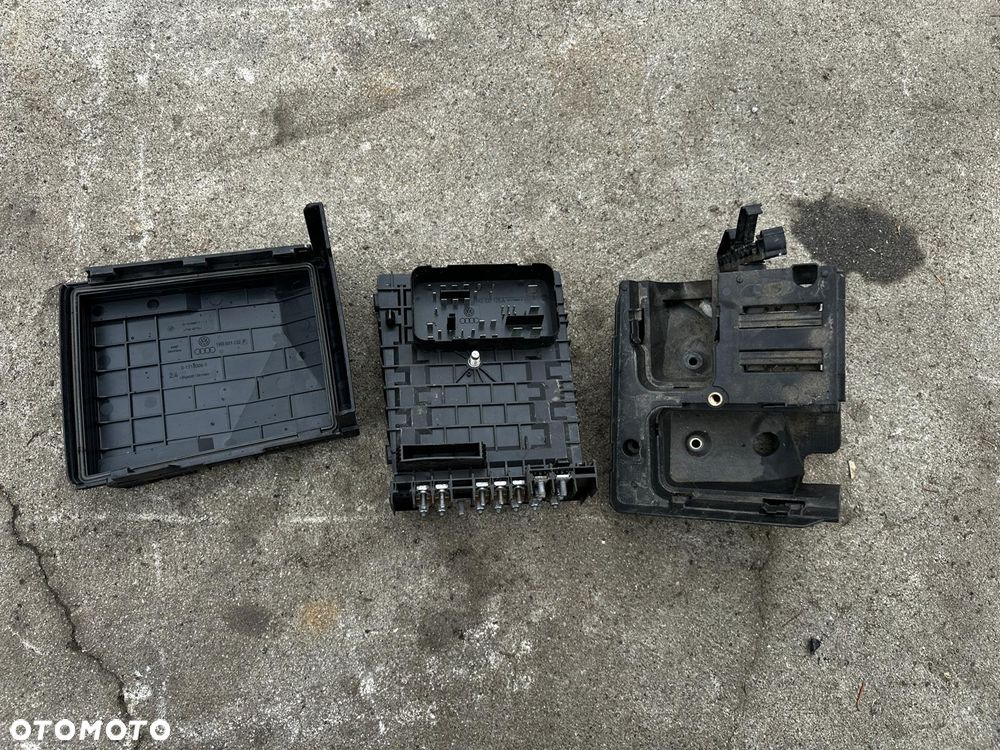 Skrzynka Bezpieczników VW Tiguan I 2.0 TDI 1K0937125A Demontaż - 8