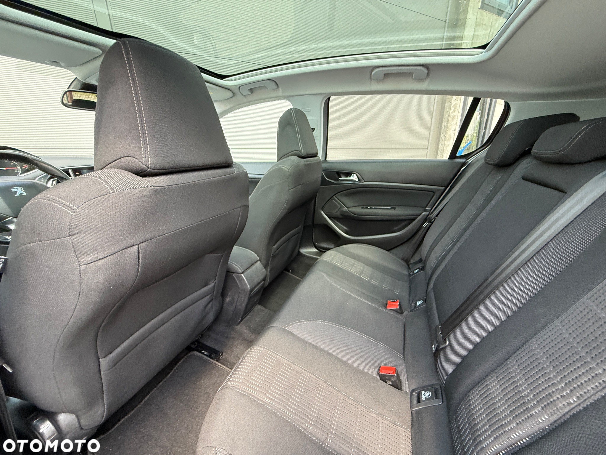 Peugeot 308 SW 1.2 PureTech GPF Allure S&S - 25