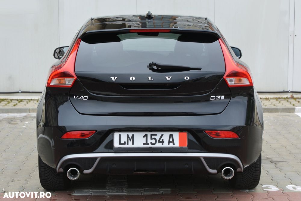 Volvo V40 D3 Aut. R-Design - 14