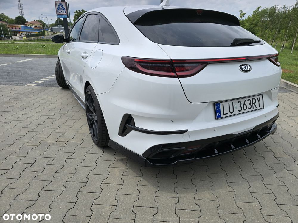 Kia ProCeed - 5