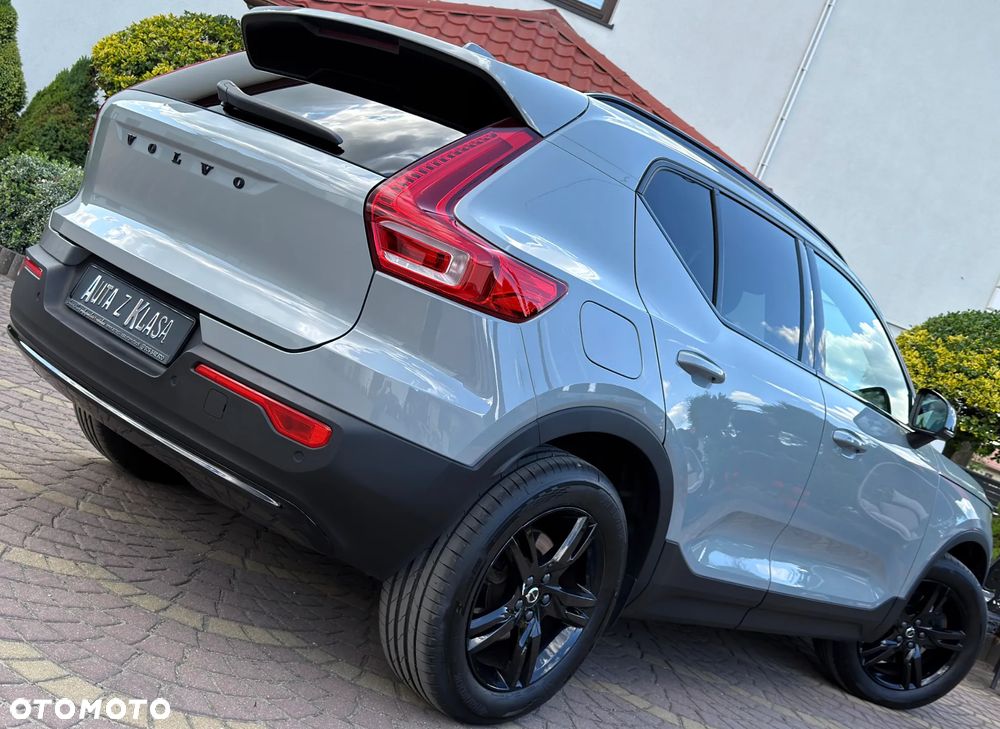 Volvo XC 40 B3 B DKG Ultra Black Edition - 6