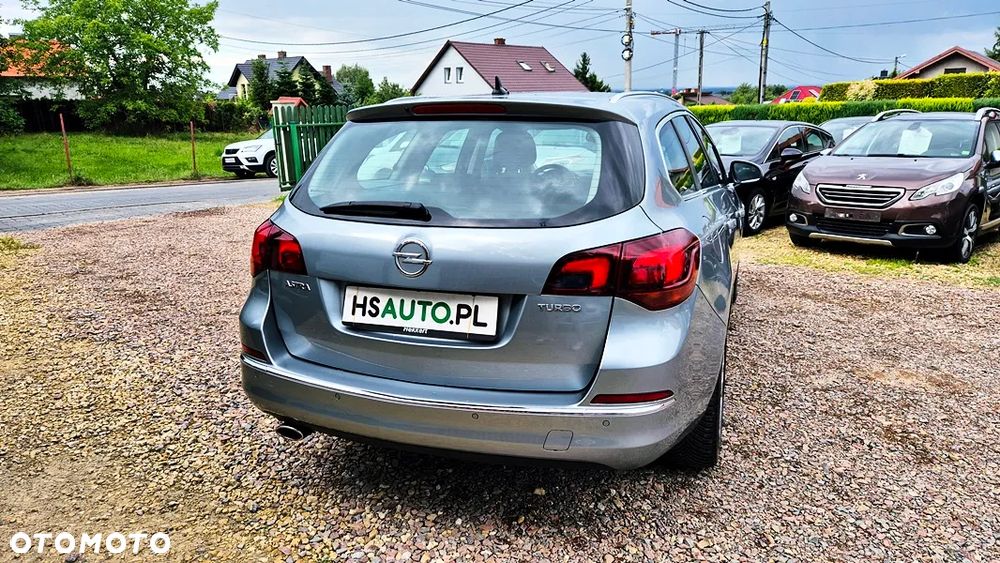 Opel Astra 1.4 T Cosmo - 13