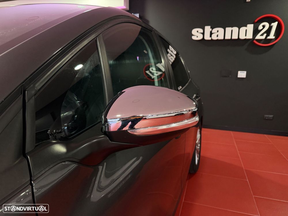 Peugeot 208 1.2 PureTech Signature - 10