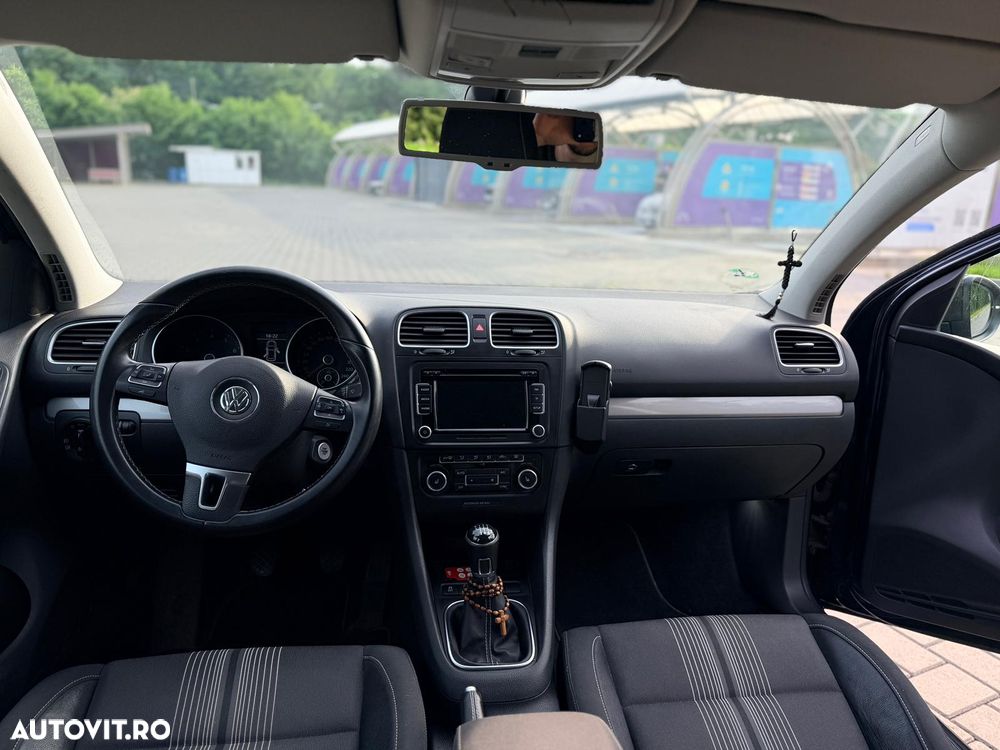 Volkswagen Golf - 5