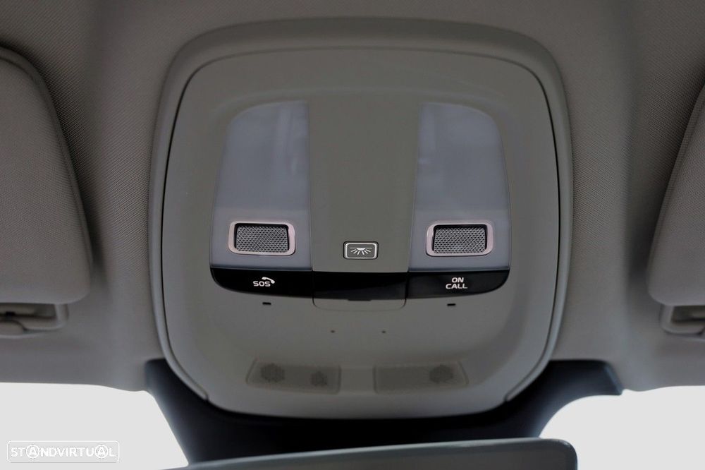 Volvo V90 2.0 T6 PHEV Inscription AWD - 32