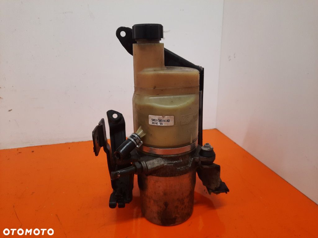 VOLVO V50 I 03-11 POMPA WSPOMAGANIA KIEROWNICY 5N513K514AD D4204T - 1