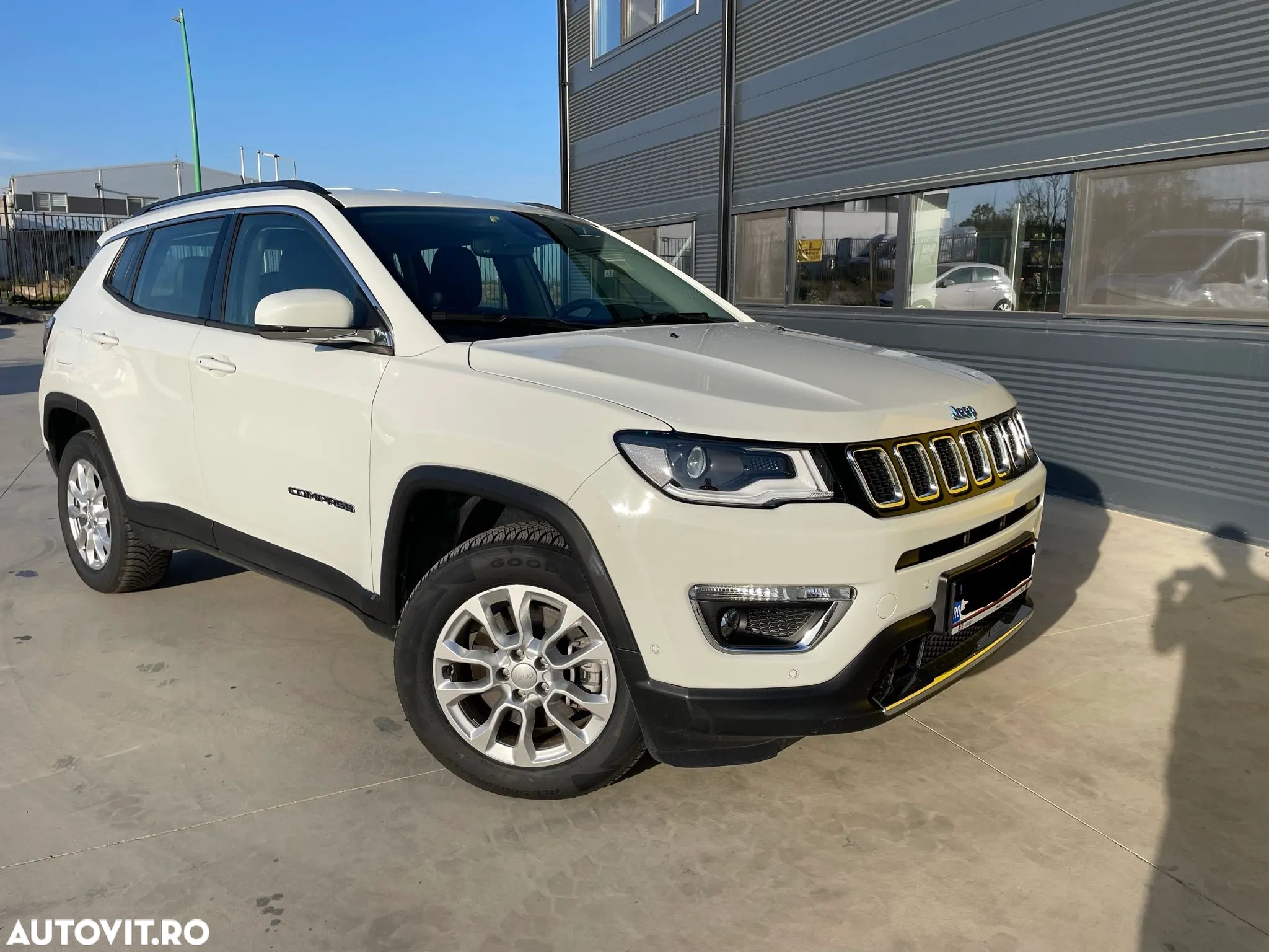 Jeep Compass - 1