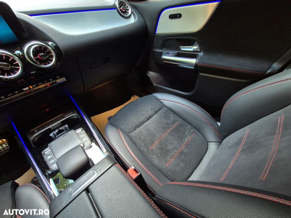 Mercedes-Benz GLA 250 e - 38