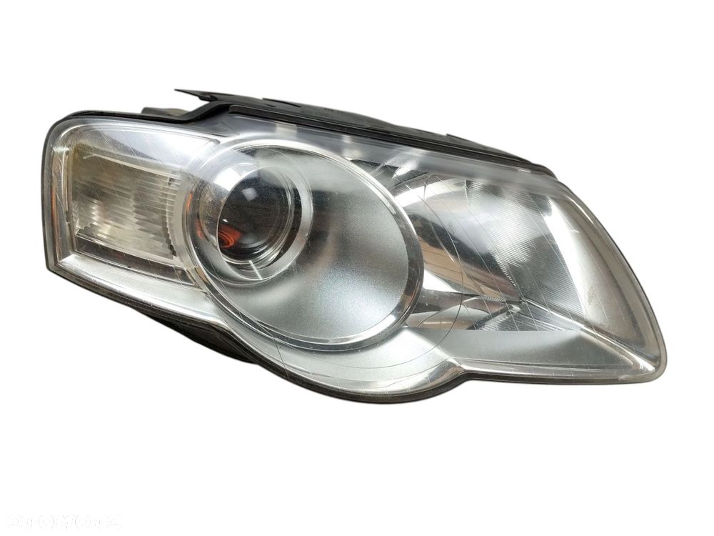 LAMPA PRAWY PRZÓD VOLKSWAGEN PASSAT B6 (2005-2010) 1.9 TDI 105KM - 1