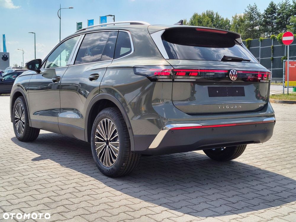 Volkswagen Tiguan 1.5 eTSI Elegance DSG - 8