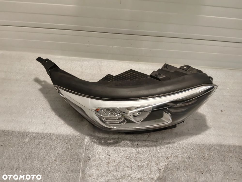 KIA Stonic SOCZEWKA ZW BEZ LEDA PRZÓD STRONA PRAWA LAMPA PRZEDNIA A1220884 - 2