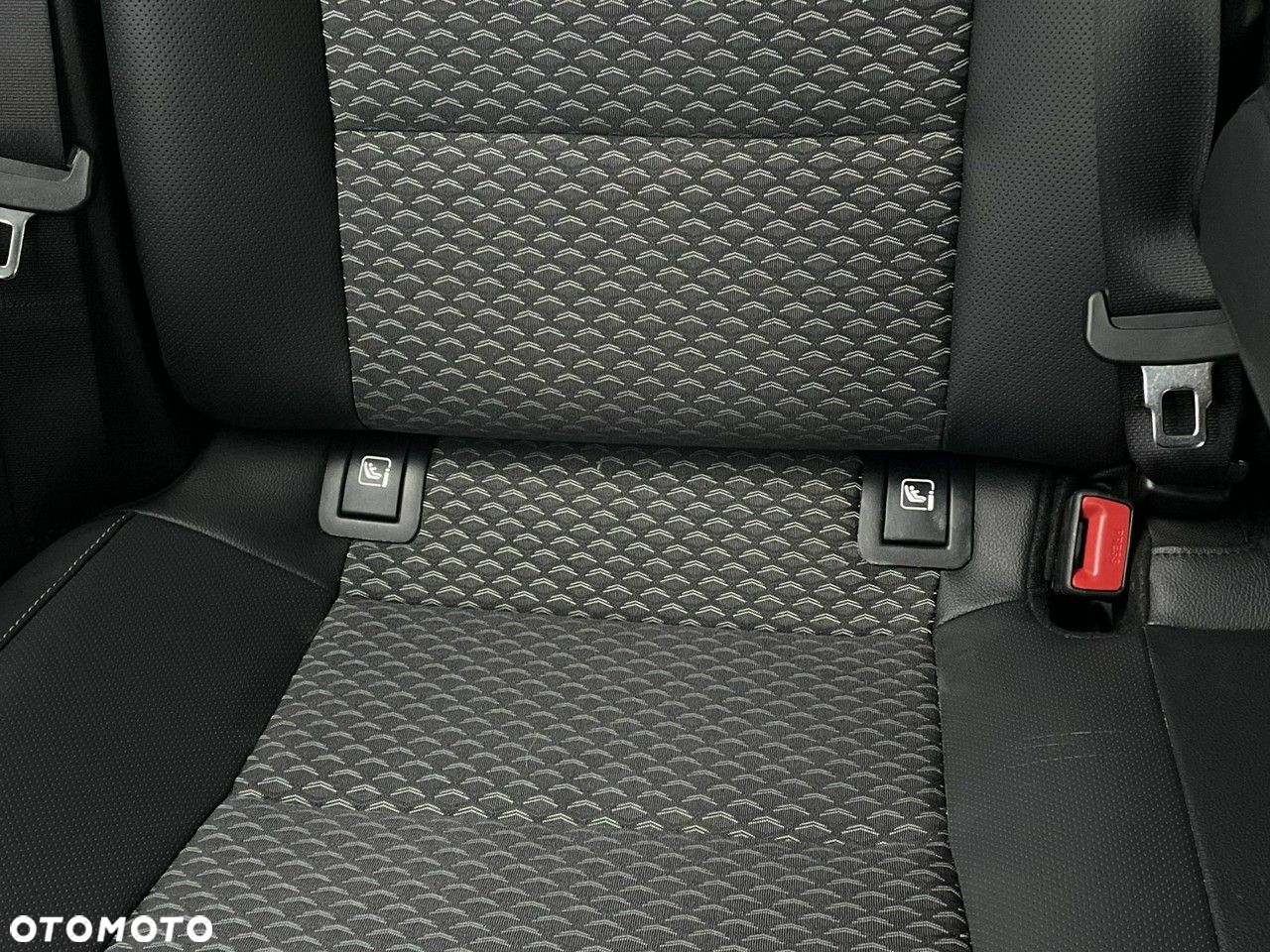 Kia XCeed - 29