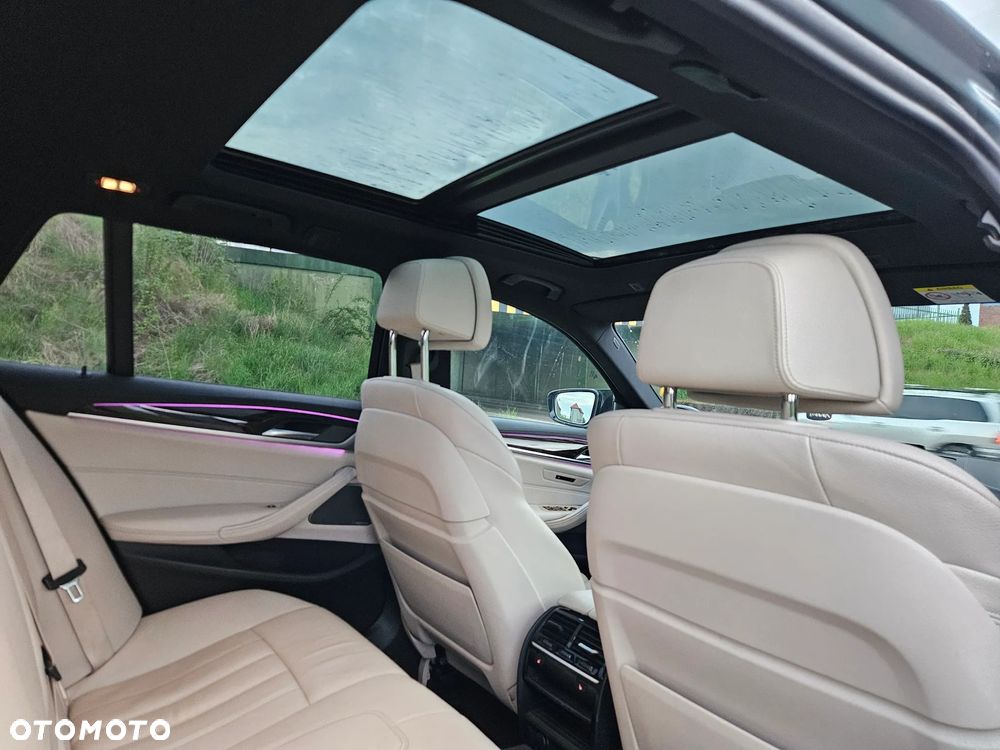 BMW Seria 5 520d xDrive Sport - 13