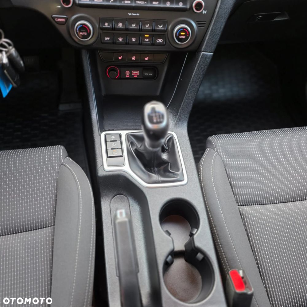 Kia Sportage 1.7 CRDI 2WD ISG Spirit - 20