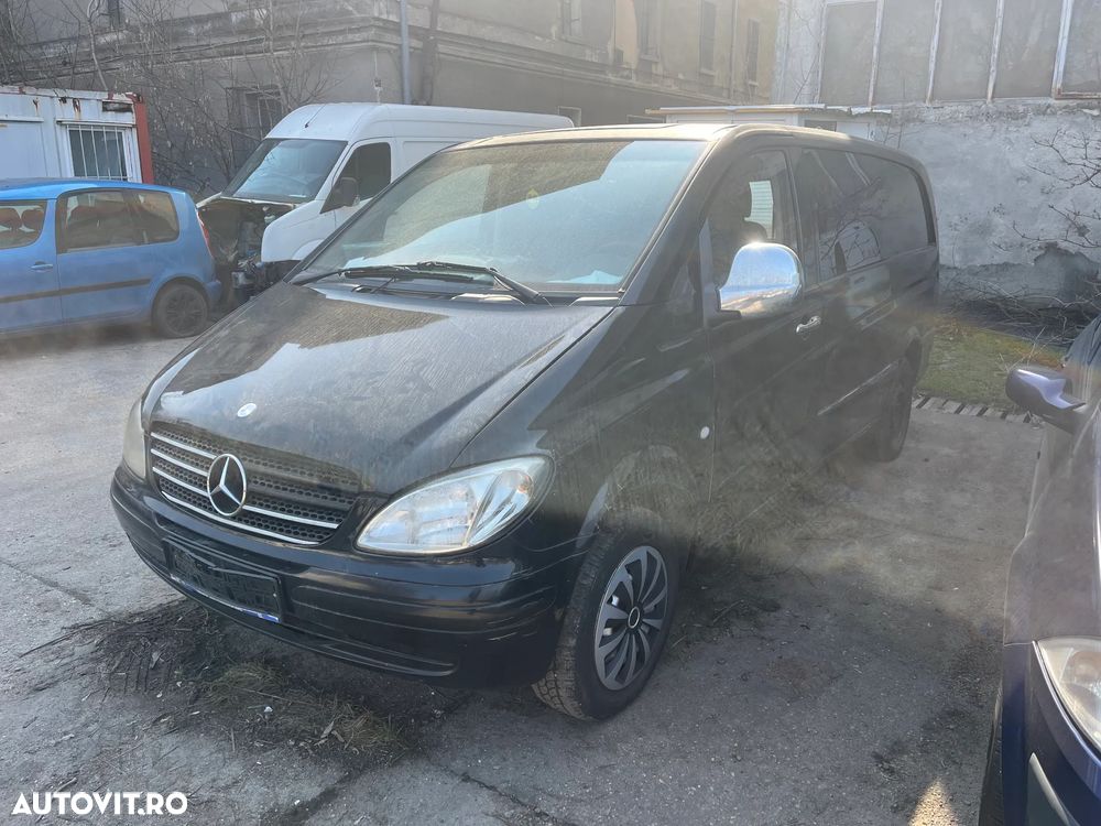 Dezmembrez Mercedes Benz Vito 2,2 CDI 2006 negru - 6