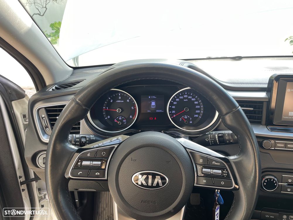 Kia Ceed SW 1.6 CRDi SX - 8