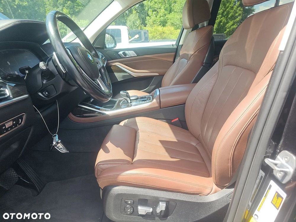 BMW X7 xDrive40i - 20