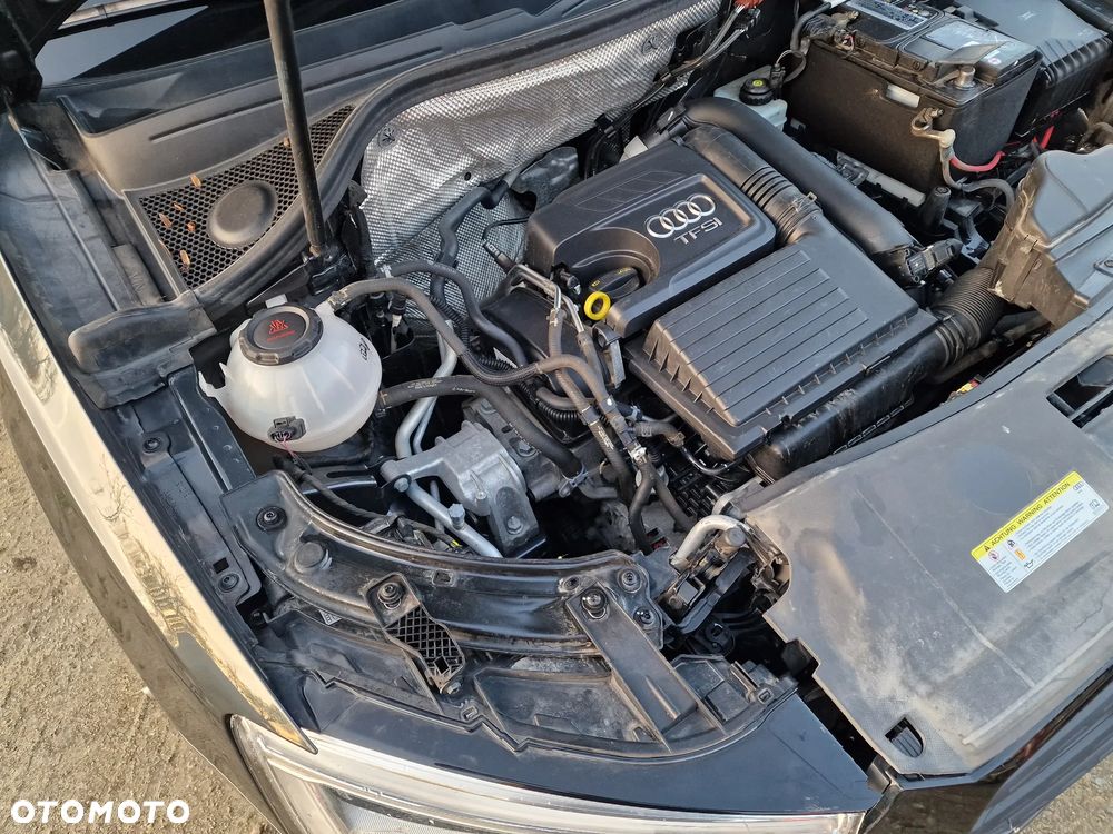 Audi Q3 1.4 TFSI Sport S tronic - 32