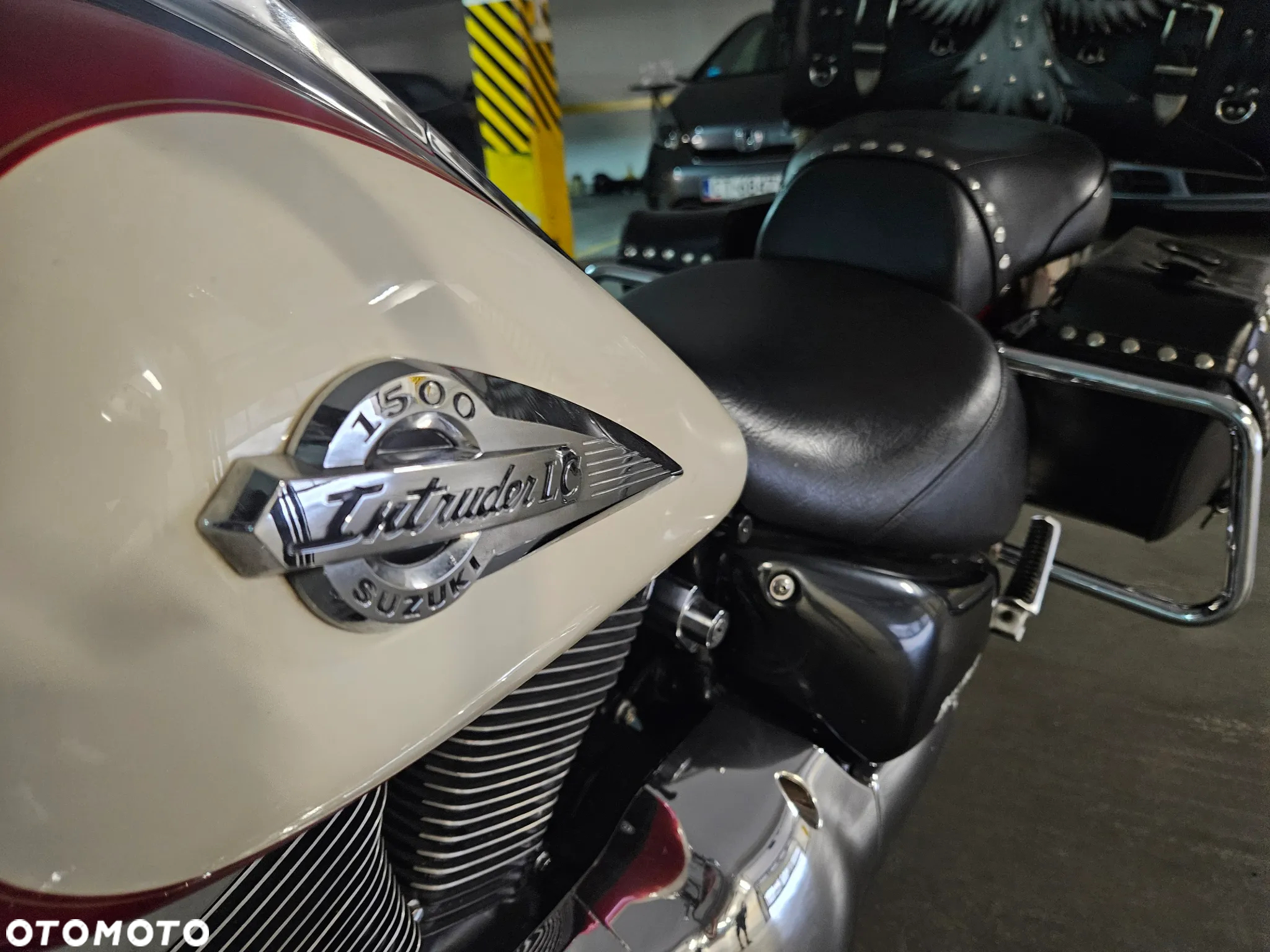 Suzuki Intruder - 5