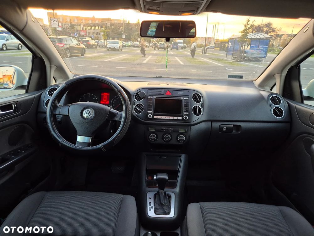 Volkswagen Golf Plus 1.9 TDI DSG Trendline - 15