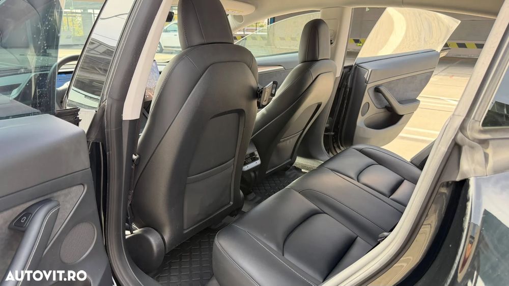 Tesla Model 3 Long Range AWD Premium - 15
