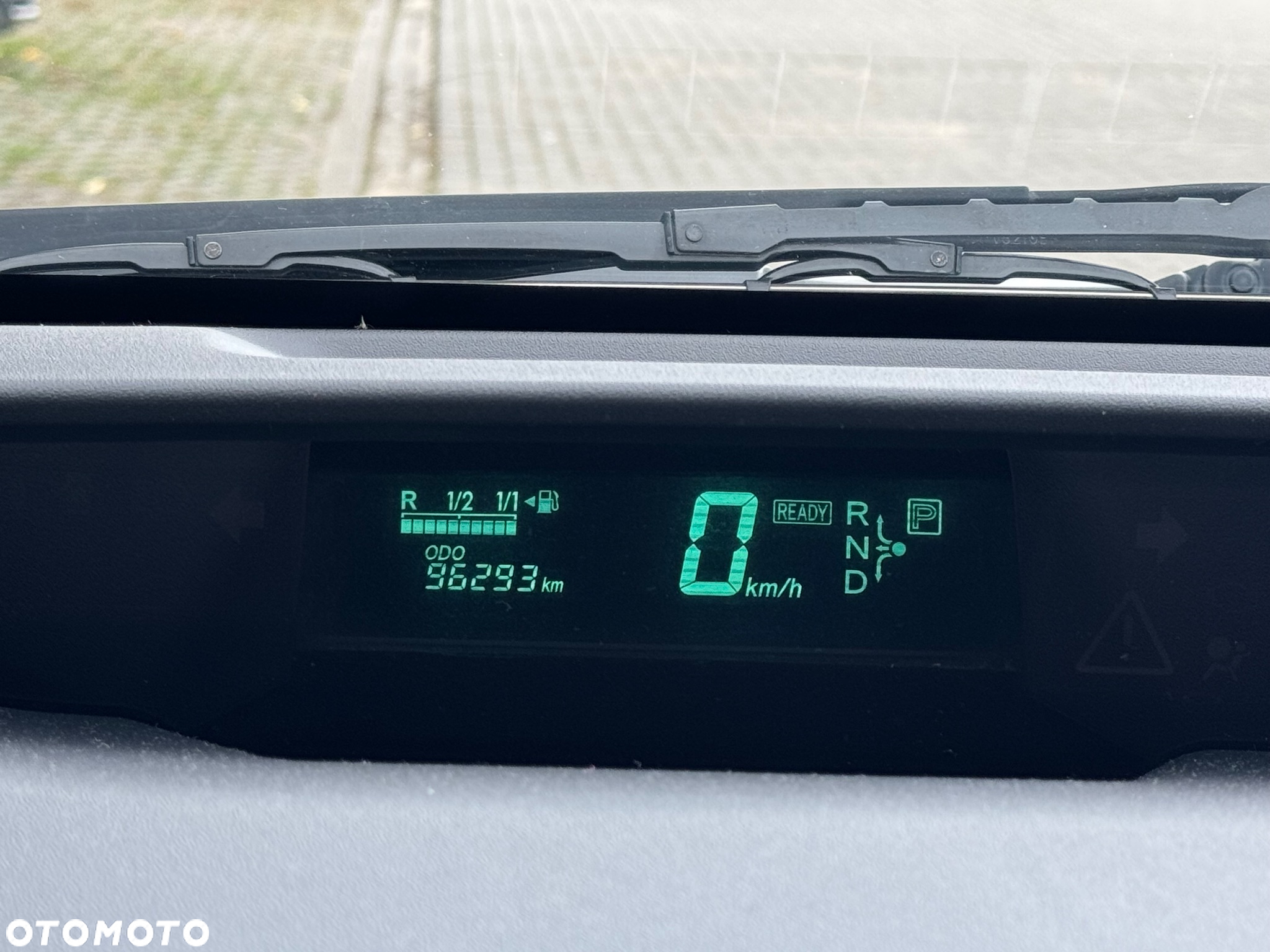 Toyota Prius ver--hybrid-sol - 14
