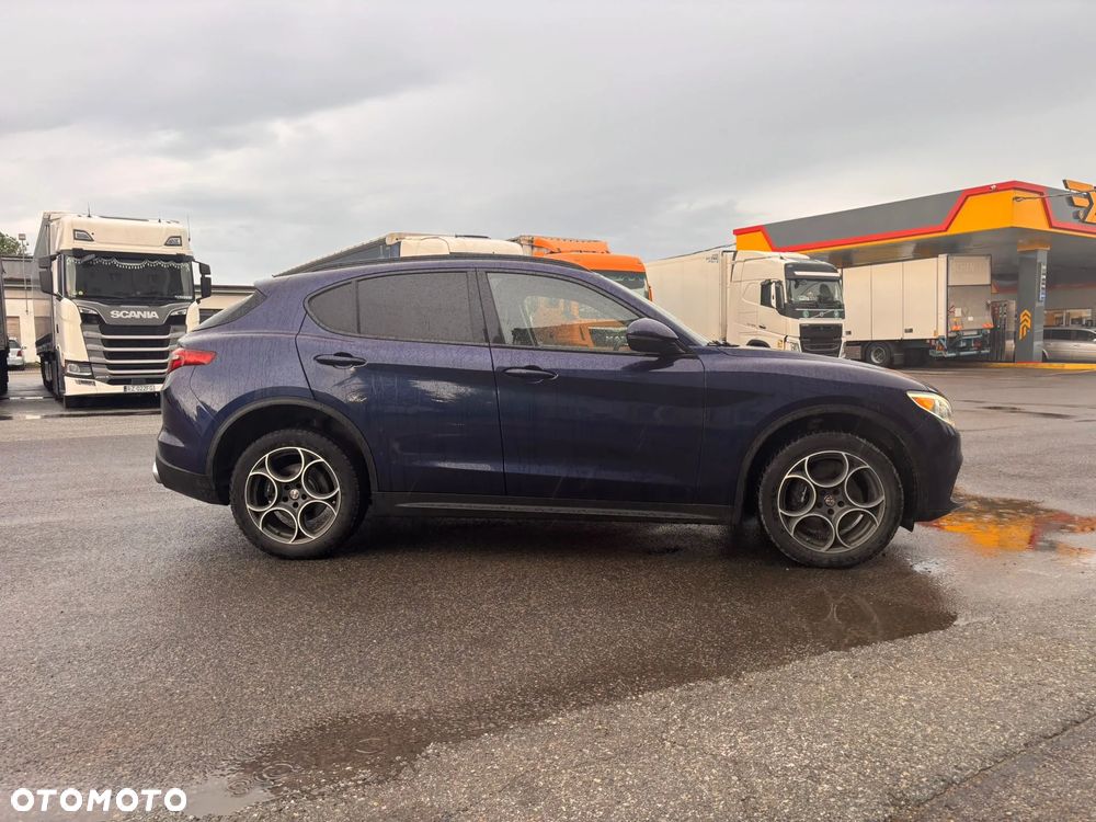 Alfa Romeo Stelvio 2.0 Turbo Executive Q4 - 3