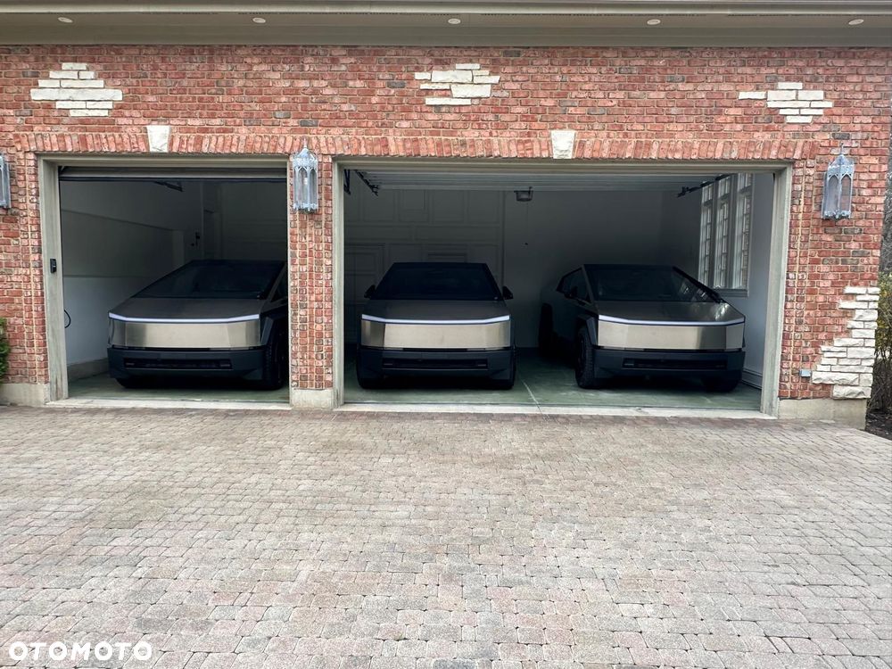Tesla Cybertruck - 3