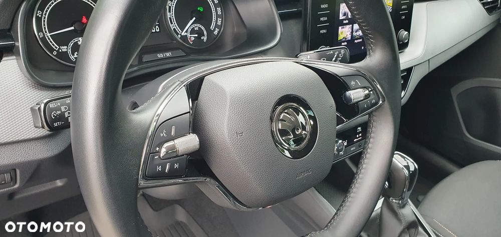 Skoda Kamiq 1.0 TSI Ambition DSG - 33