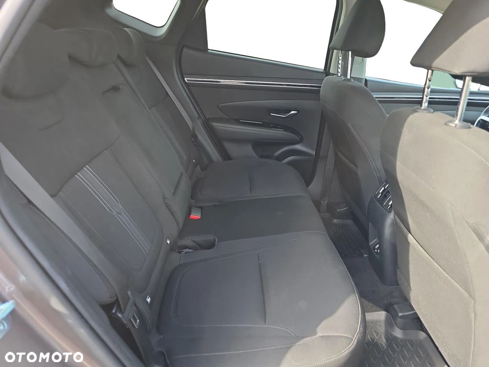 Hyundai Tucson 1.6 T-GDi HEV Executive 4WD - 24