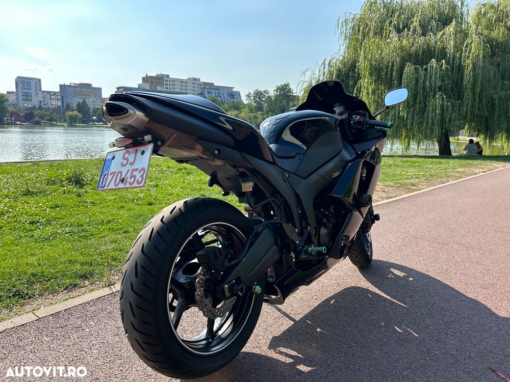 Kawasaki ZX-6R Ninja - 5