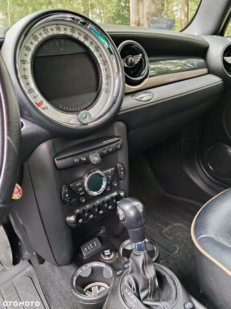 MINI Clubman Cooper Bond Street - 11