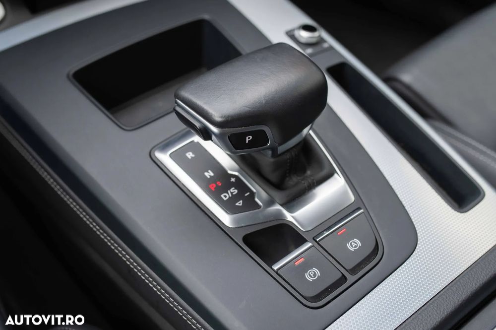 Audi Q5 55 TFSIe quattro S tronic S line - 29
