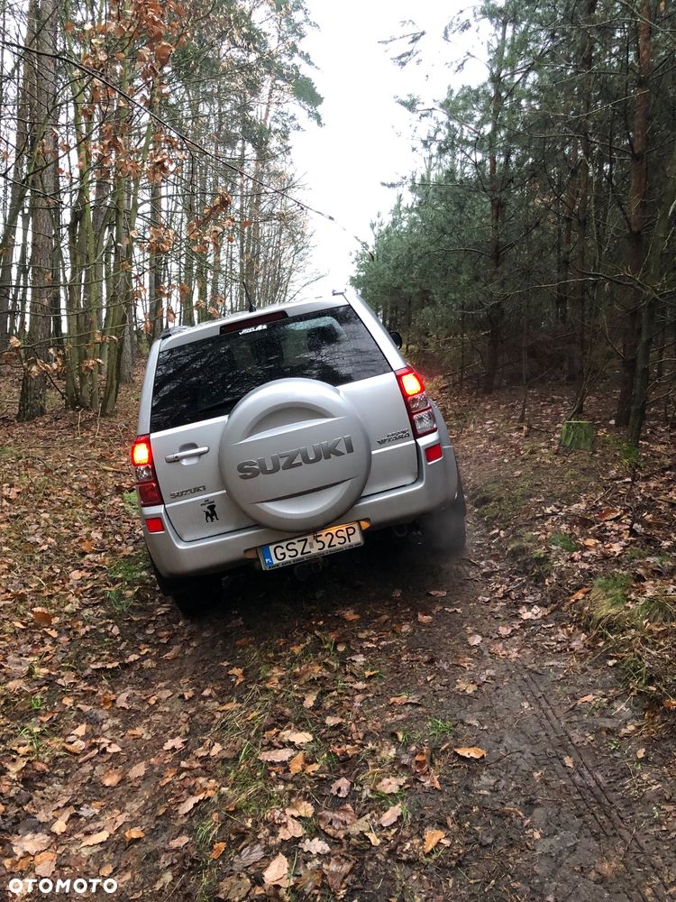 Suzuki Grand Vitara 2.0 - 4